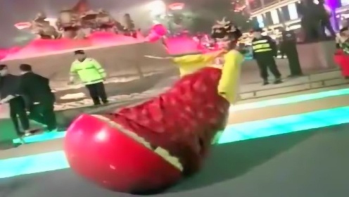 不倒翁最新事件背后的故事与启示探究