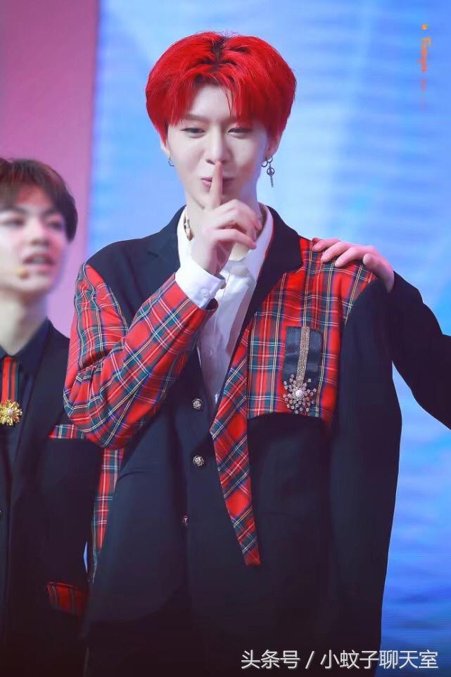 范冰冰与范丞丞姐弟情深最新动态曝光,星光下的情感流露。