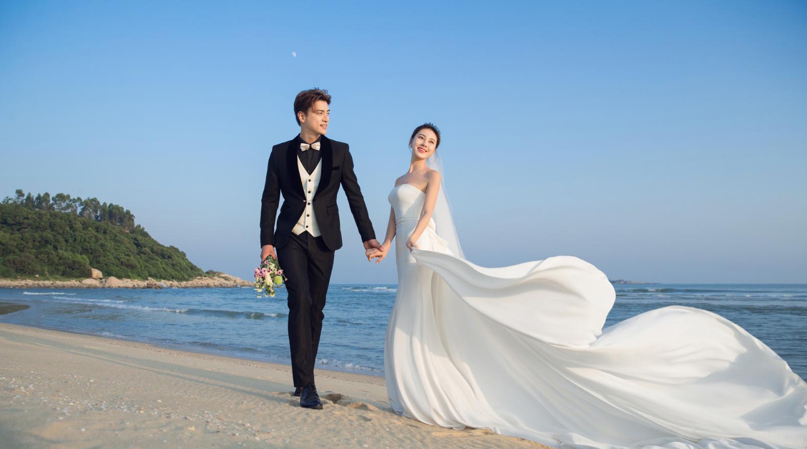 最新室内婚纱照风格,时尚印记定格永恒爱情时刻