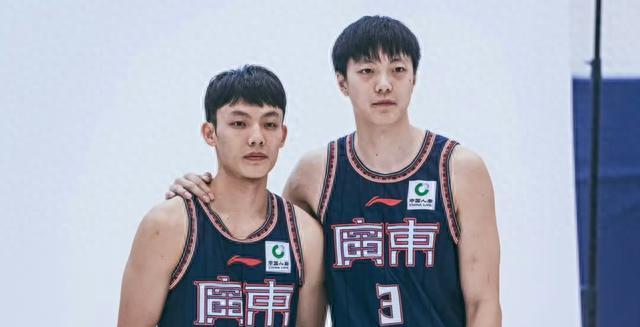 胡明轩持续闪耀篮球新星之路,未来可期,最新动向揭秘