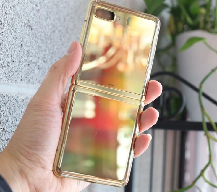 三星最新折叠屏手机全面测评报告